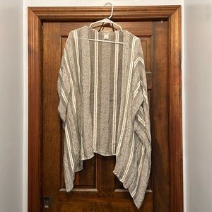 White/grey cover up/ wrap